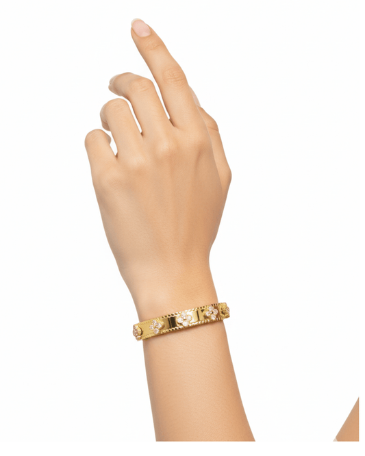 Sparkling Clover Gold Bangle - ZIORF