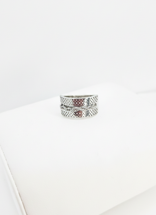 Ornate Heritage Silver Band Ring