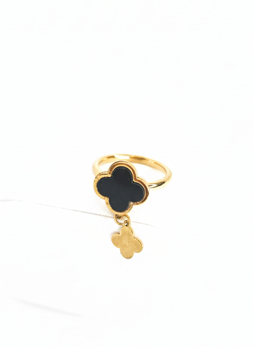 Clover Charm Duo Ring