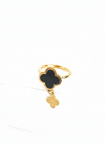 Clover Charm Duo Ring