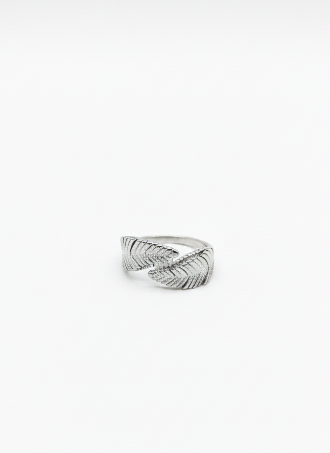 Feather Wrap Ring – Silver