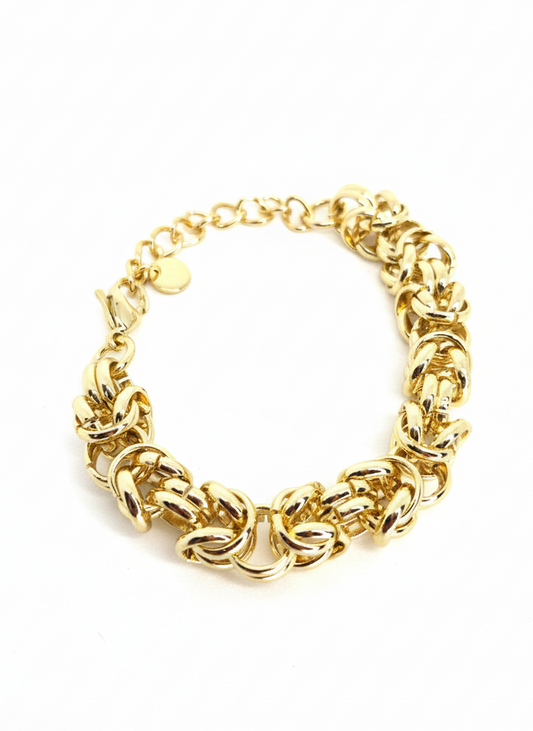 Golden Luxe Knot-Link Bracelet